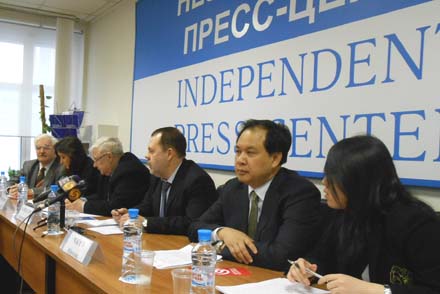 РАСПП и Жэньминь Жибао он-лайн провели круглый стол на тему «китайской угрозы»